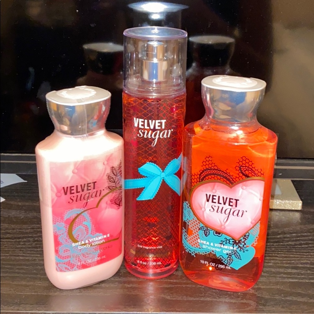 Bath and Body Works Velvet Sugar set
